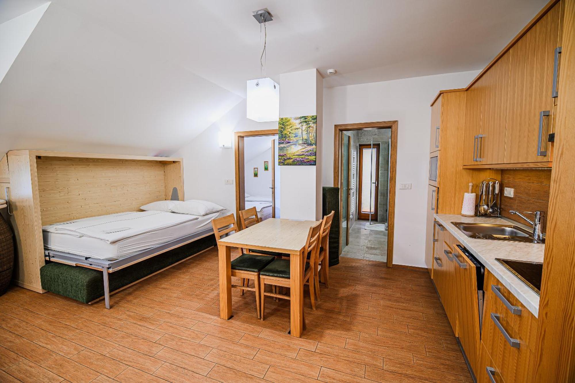 Dragatuš Apartments Maleric With Indoor Pool And Wellness חדר תמונה