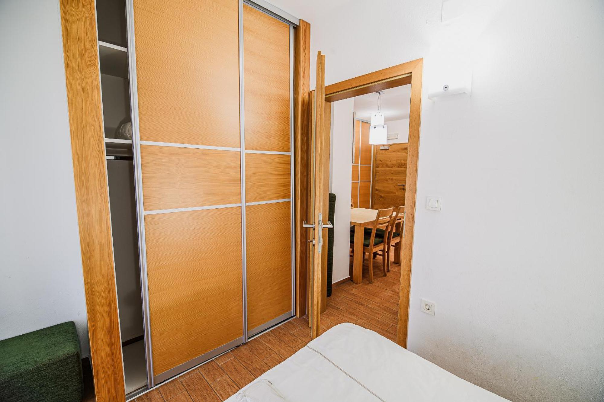 Dragatuš Apartments Maleric With Indoor Pool And Wellness חדר תמונה