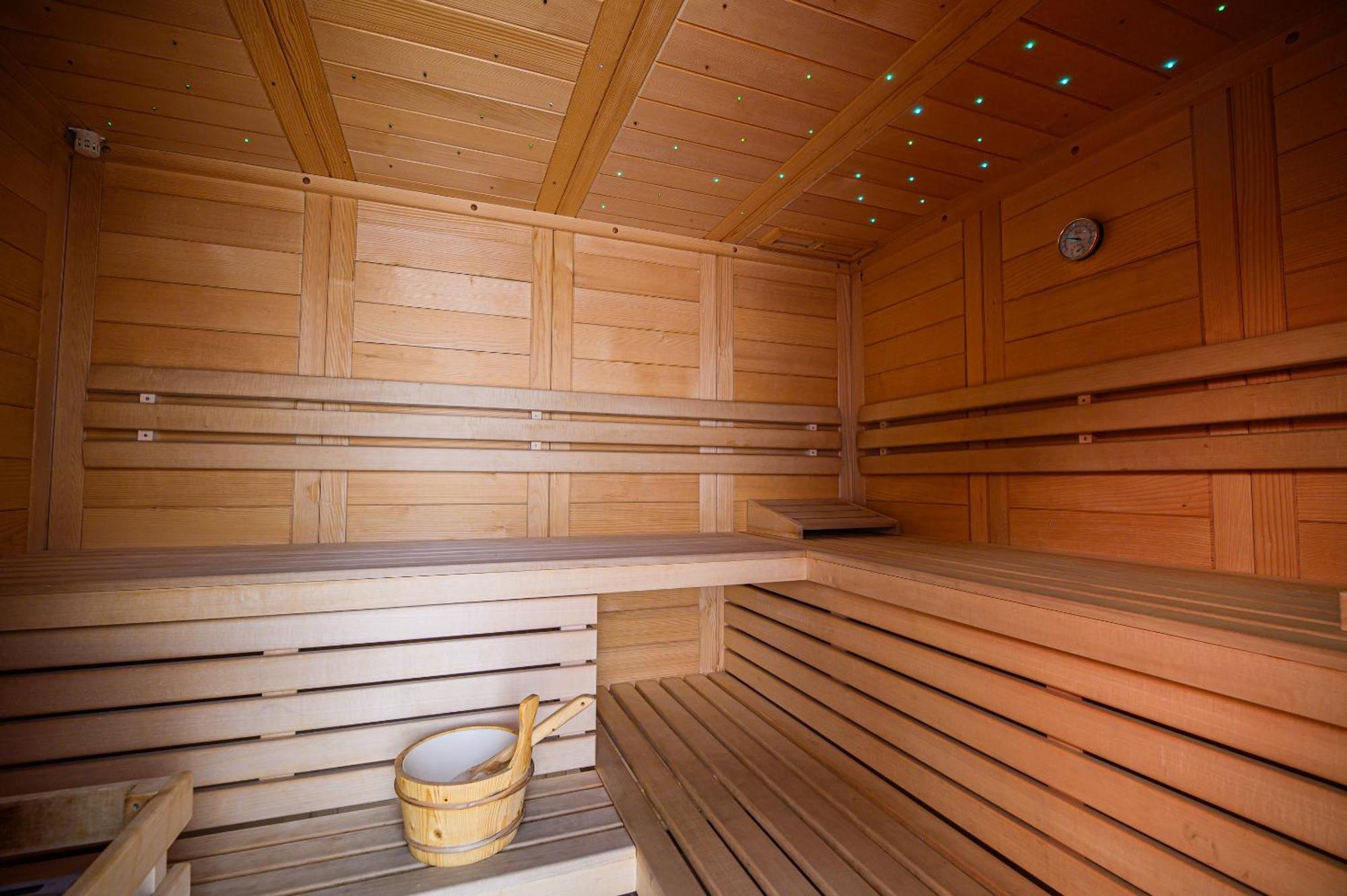 Dragatuš Apartments Maleric With Indoor Pool And Wellness מראה חיצוני תמונה