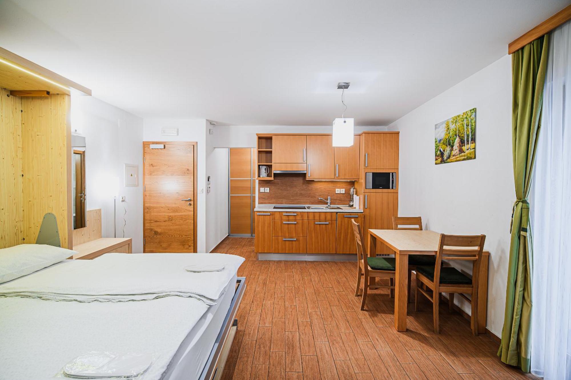 Dragatuš Apartments Maleric With Indoor Pool And Wellness חדר תמונה